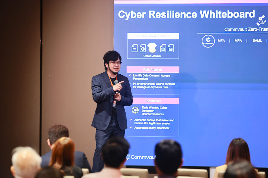 ผู้เข้าร่วมงานต่างประทับใจกับการสาธิตโซลูชันที่สามารถ &ldquo;ปกป้อง &ndash; ฟื้นตัว &ndash; เดินหน้าธุรกิจได้ต่อเนื่อง&rdquo; ซึ่งสะท้อนถึงบทบาทสำคัญของ Cyber Resilience ในยุคที่ภัยคุกคามไซเบอร์รุนแรงขึ้นทุกวัน