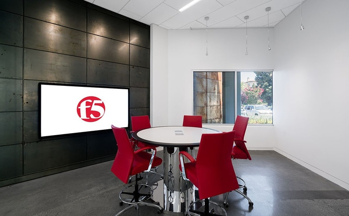 AAI F5 MainLobby ConferenceRoom 700x433
